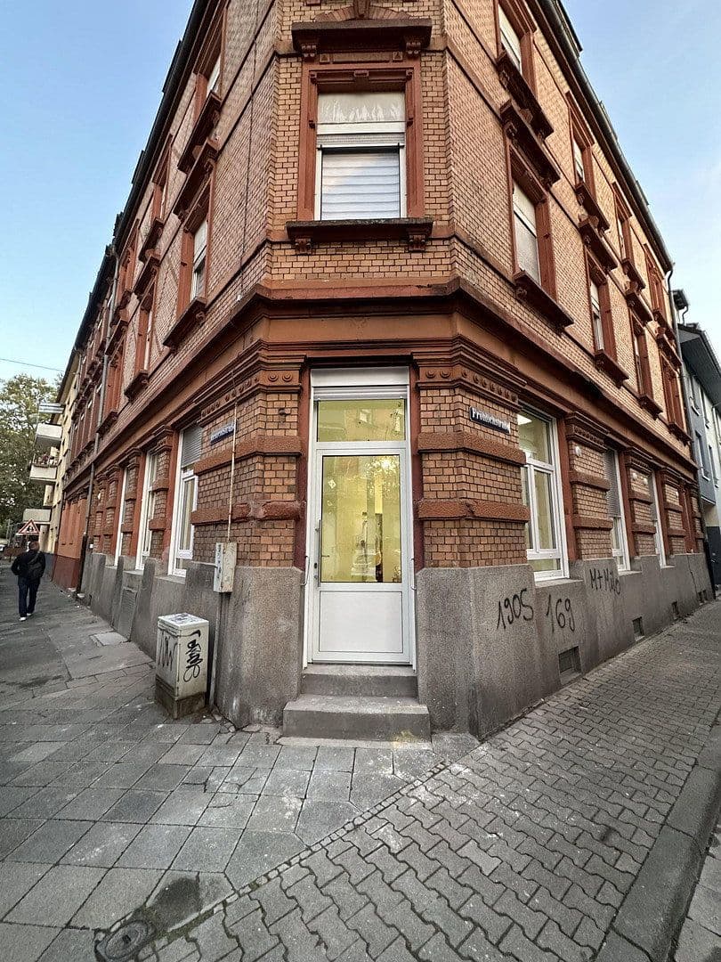 Predaj bytu 5-izbový 120 m², Mannheim, Bádensko-Wurttembersko Predaj bytu 5-izbový 120 m², Mannheim, Bádensko-Wurttembersko