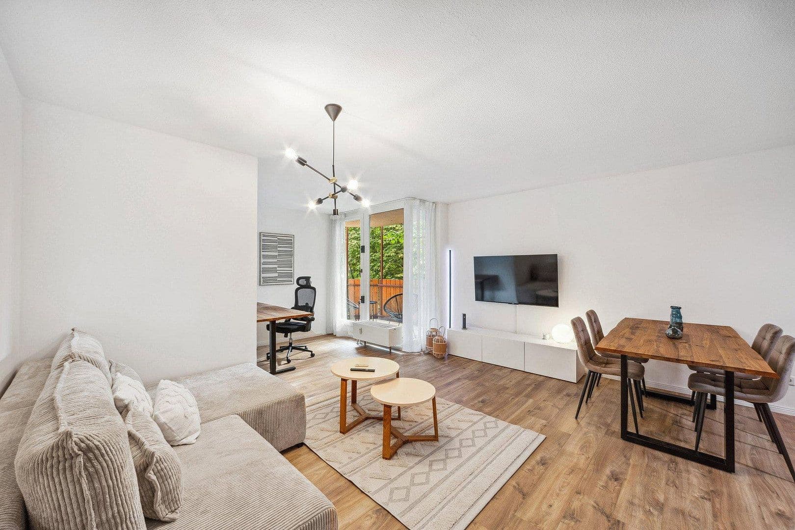 Prenájom bytu 2-izbový 69 m², Schweinauer Hauptstrasse 141, Nürnberg, Bavorsko Prenájom bytu 2-izbový 69 m², Schweinauer Hauptstrasse 141, Nürnberg, Bavorsko