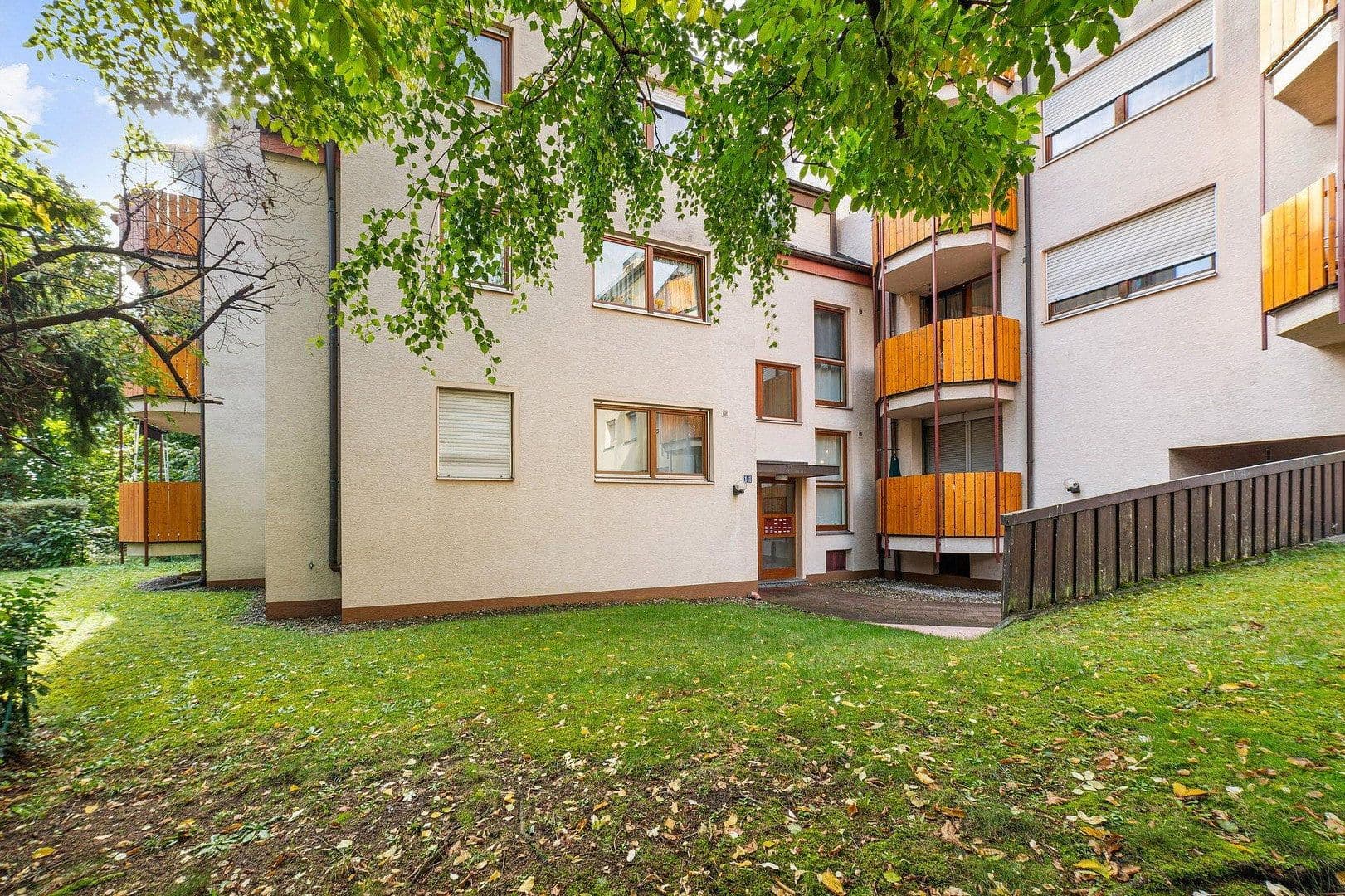 Prenájom bytu 2-izbový 69 m², Schweinauer Hauptstrasse 141, Nürnberg, Bavorsko Prenájom bytu 2-izbový 69 m², Schweinauer Hauptstrasse 141, Nürnberg, Bavorsko