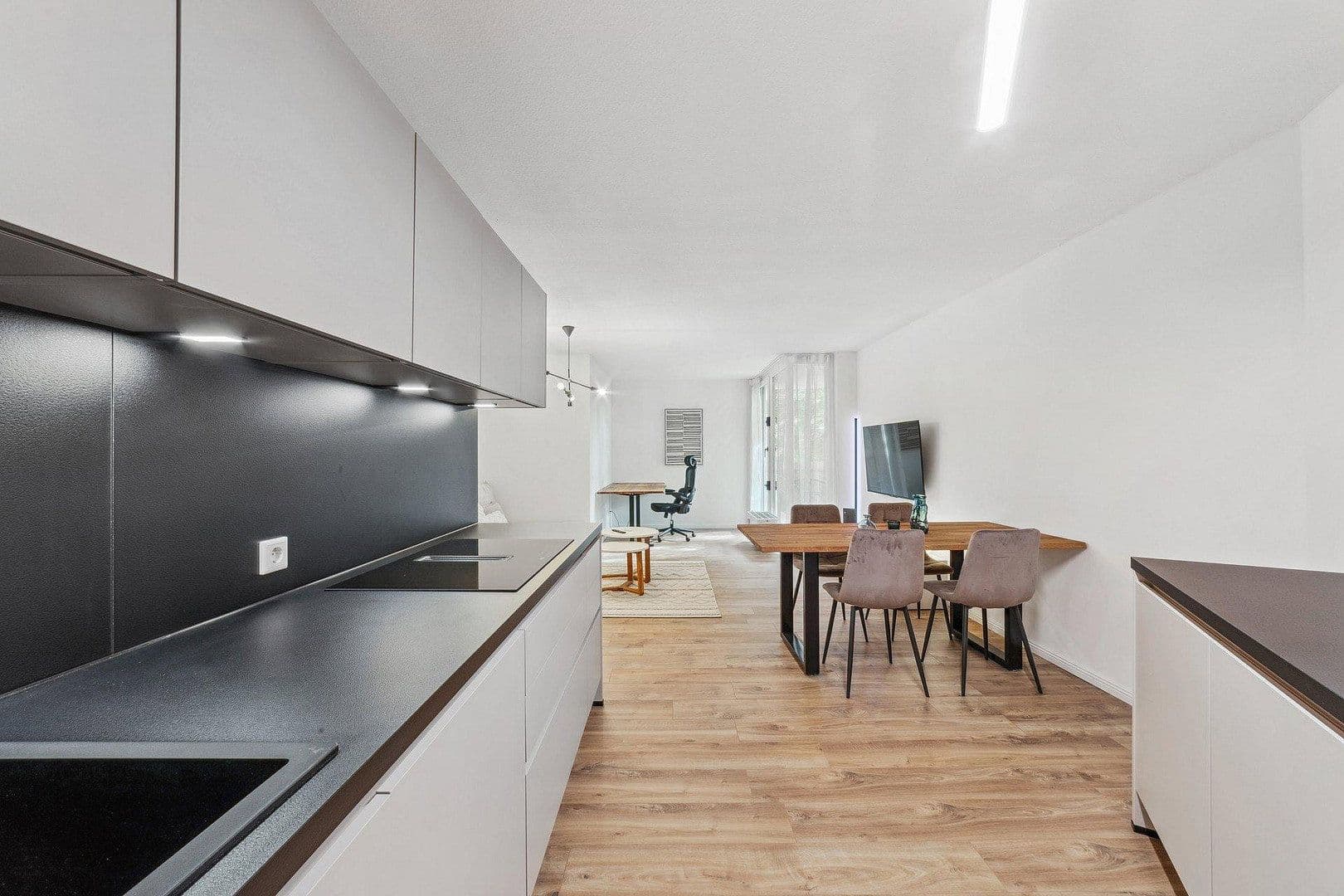 Prenájom bytu 2-izbový 69 m², Schweinauer Hauptstrasse 141, Nürnberg, Bavorsko Prenájom bytu 2-izbový 69 m², Schweinauer Hauptstrasse 141, Nürnberg, Bavorsko