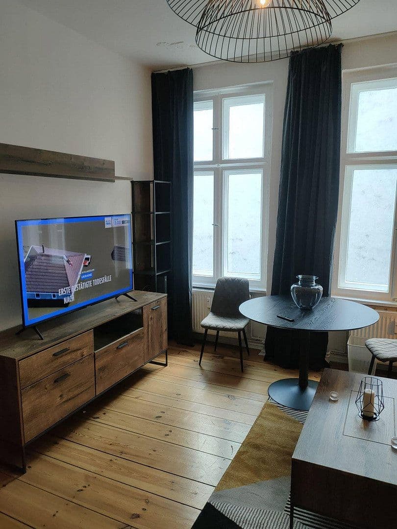 Prenájom bytu 1-izbový 38 m², Pettenkoferstraße 7, Friedrichshain, Berlín Prenájom bytu 1-izbový 38 m², Pettenkoferstraße 7, Friedrichshain, Berlín