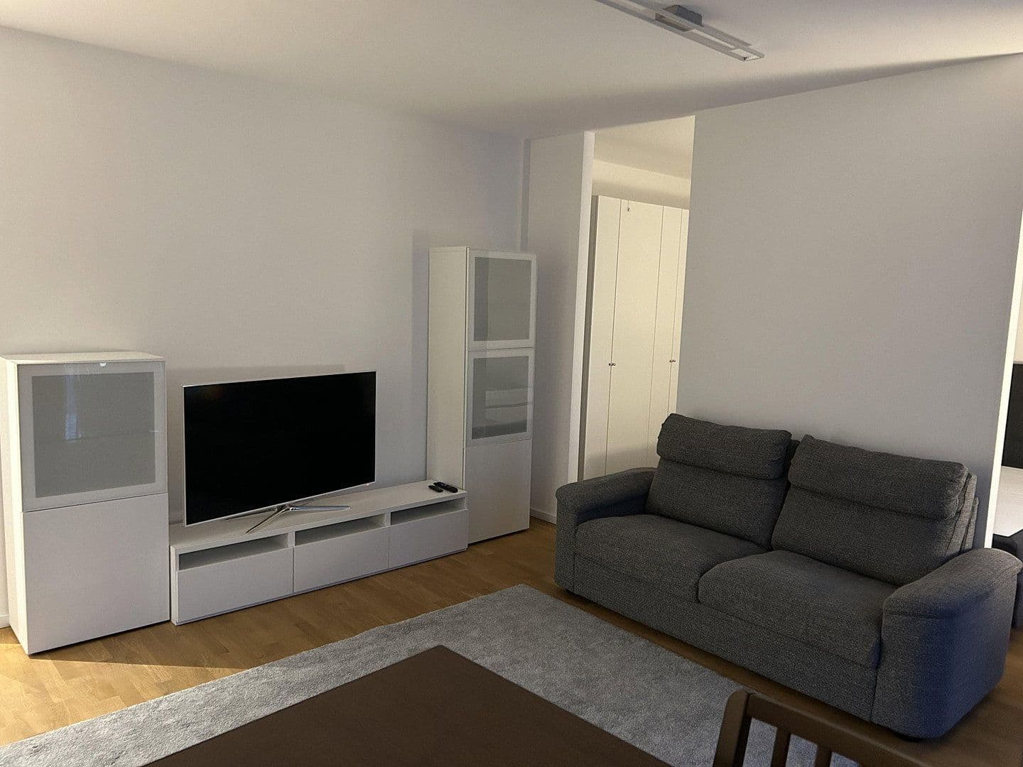 Prenájom bytu 2-izbový 47 m², Rückertstraße 7, Berlin, Berlín Prenájom bytu 2-izbový 47 m², Rückertstraße 7, Berlin, Berlín