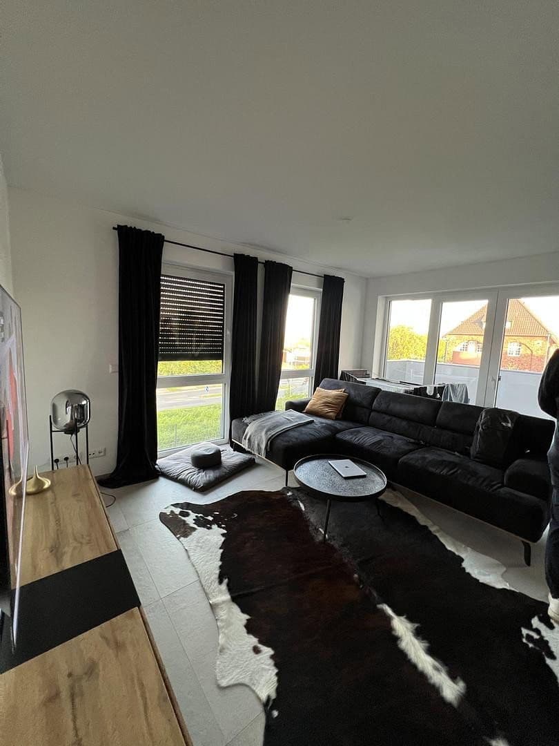 Prenájom bytu 3-izbový 86 m², Nideggen, Severné Porýnie - Westfálsko Prenájom bytu 3-izbový 86 m², Nideggen, Severné Porýnie - Westfálsko