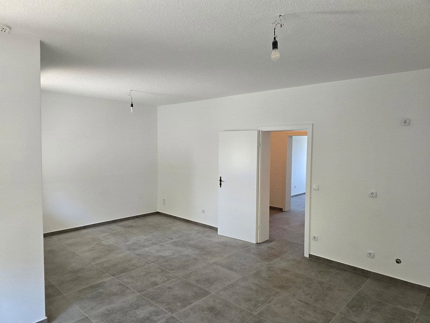 Prenájom bytu 3-izbový 65 m², Beethovenstraße 14, Wesel, Severné Porýnie - Westfálsko Prenájom bytu 3-izbový 65 m², Beethovenstraße 14, Wesel, Severné Porýnie - Westfálsko