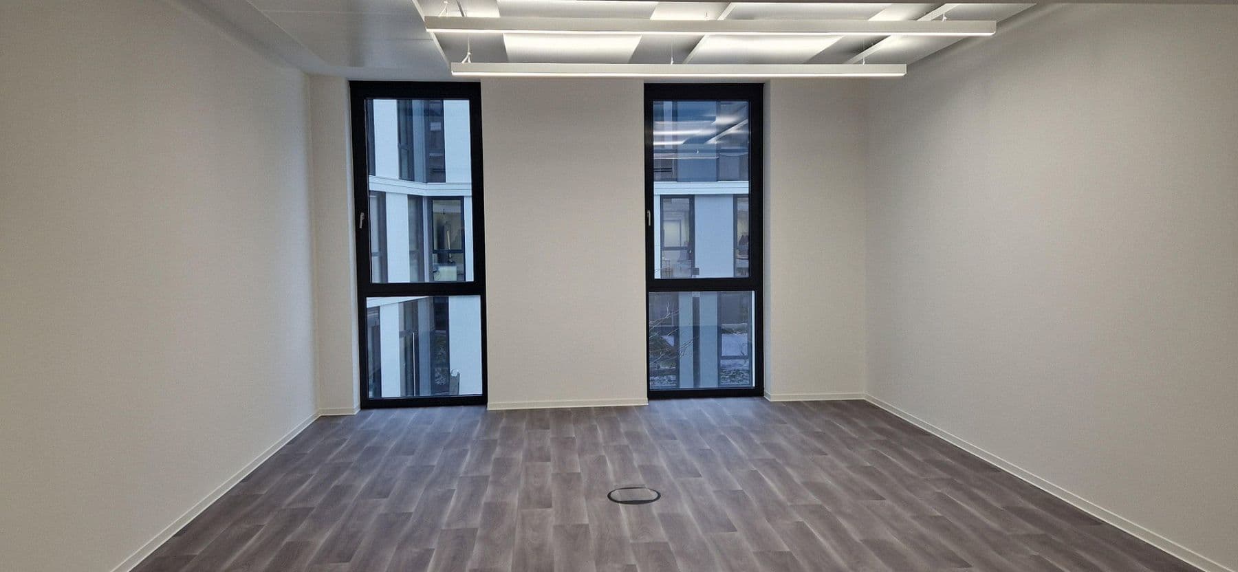 Prenájom kancelárie 325 m², Wagner-Regeny-Str. 25, Berlin, Berlín Prenájom kancelárie 325 m², Wagner-Regeny-Str. 25, Berlin, Berlín