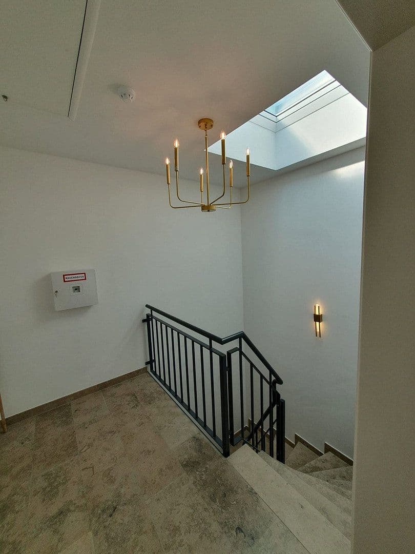 Prenájom bytu 3-izbový 75 m², München, Bavorsko Prenájom bytu 3-izbový 75 m², München, Bavorsko