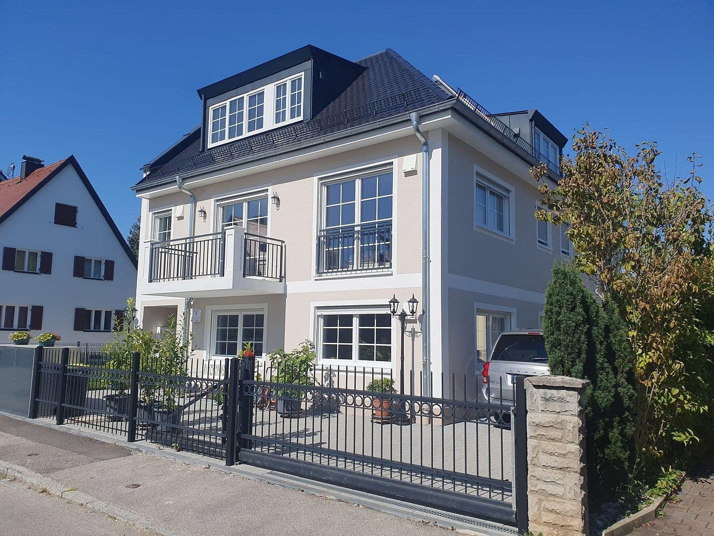 Prenájom bytu 3-izbový 75 m², München, Bavorsko Prenájom bytu 3-izbový 75 m², München, Bavorsko