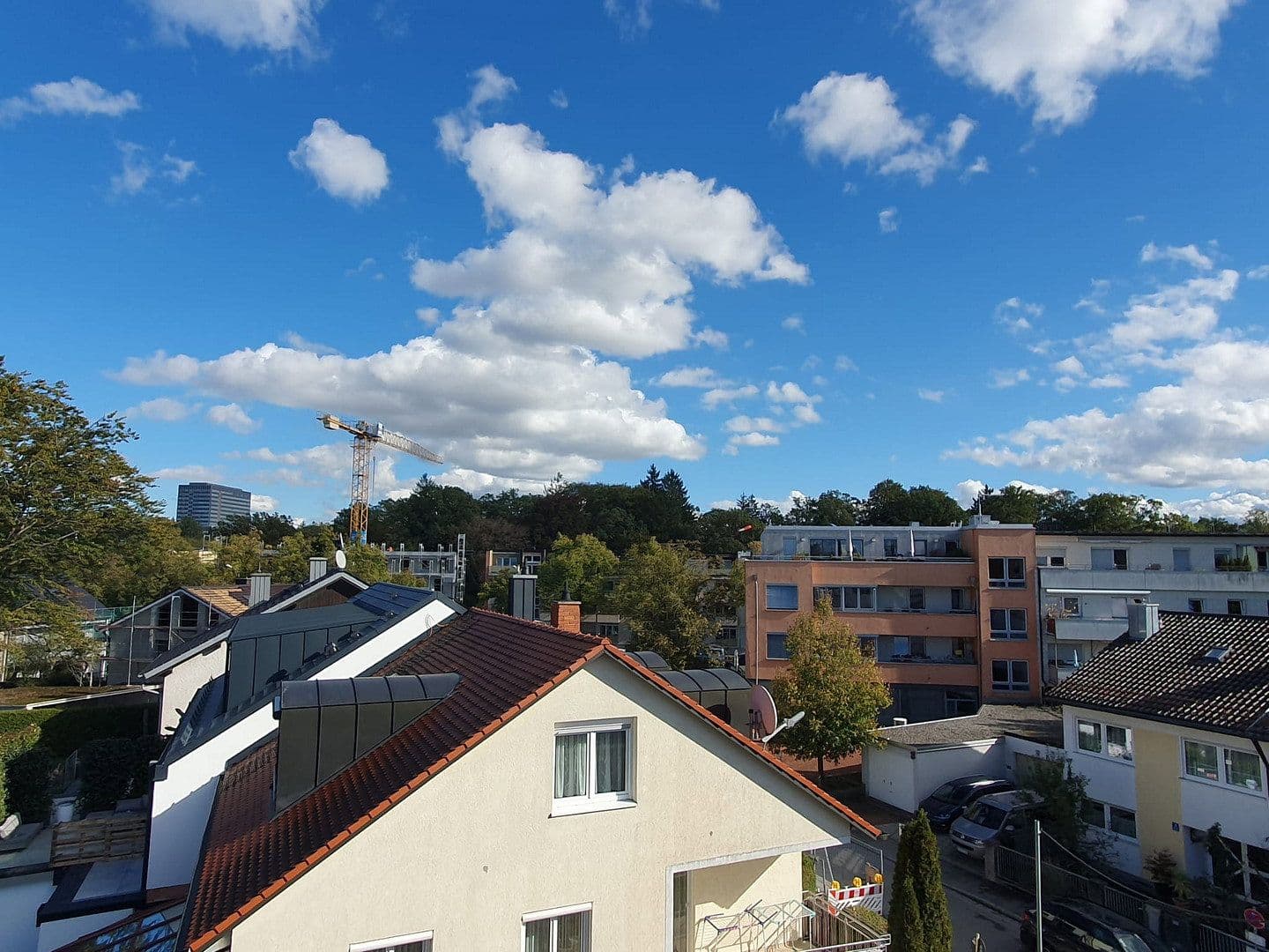 Prenájom bytu 3-izbový 75 m², München, Bavorsko Prenájom bytu 3-izbový 75 m², München, Bavorsko