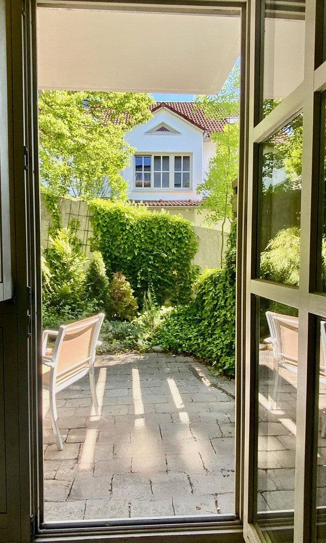 Prenájom bytu 2-izbový 70 m², Geschwister-Scholl-Straße, Landshut, Bavorsko Prenájom bytu 2-izbový 70 m², Geschwister-Scholl-Straße, Landshut, Bavorsko