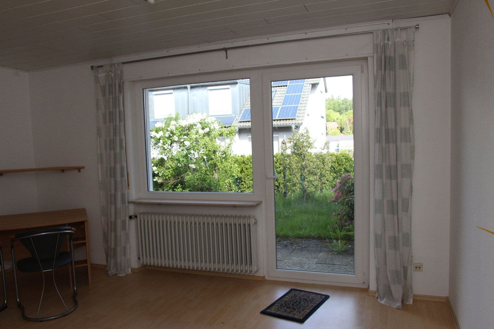 Prenájom bytu 2-izbový 74 m², Liebenzellerstr. 8, Karlsruhe, Bádensko-Wurttembersko Prenájom bytu 2-izbový 74 m², Liebenzellerstr. 8, Karlsruhe, Bádensko-Wurttembersko