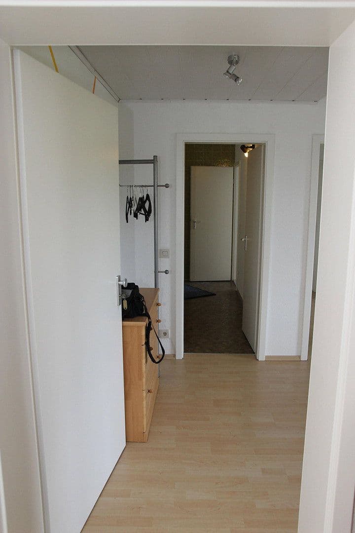 Prenájom bytu 2-izbový 74 m², Liebenzellerstr. 8, Karlsruhe, Bádensko-Wurttembersko Prenájom bytu 2-izbový 74 m², Liebenzellerstr. 8, Karlsruhe, Bádensko-Wurttembersko