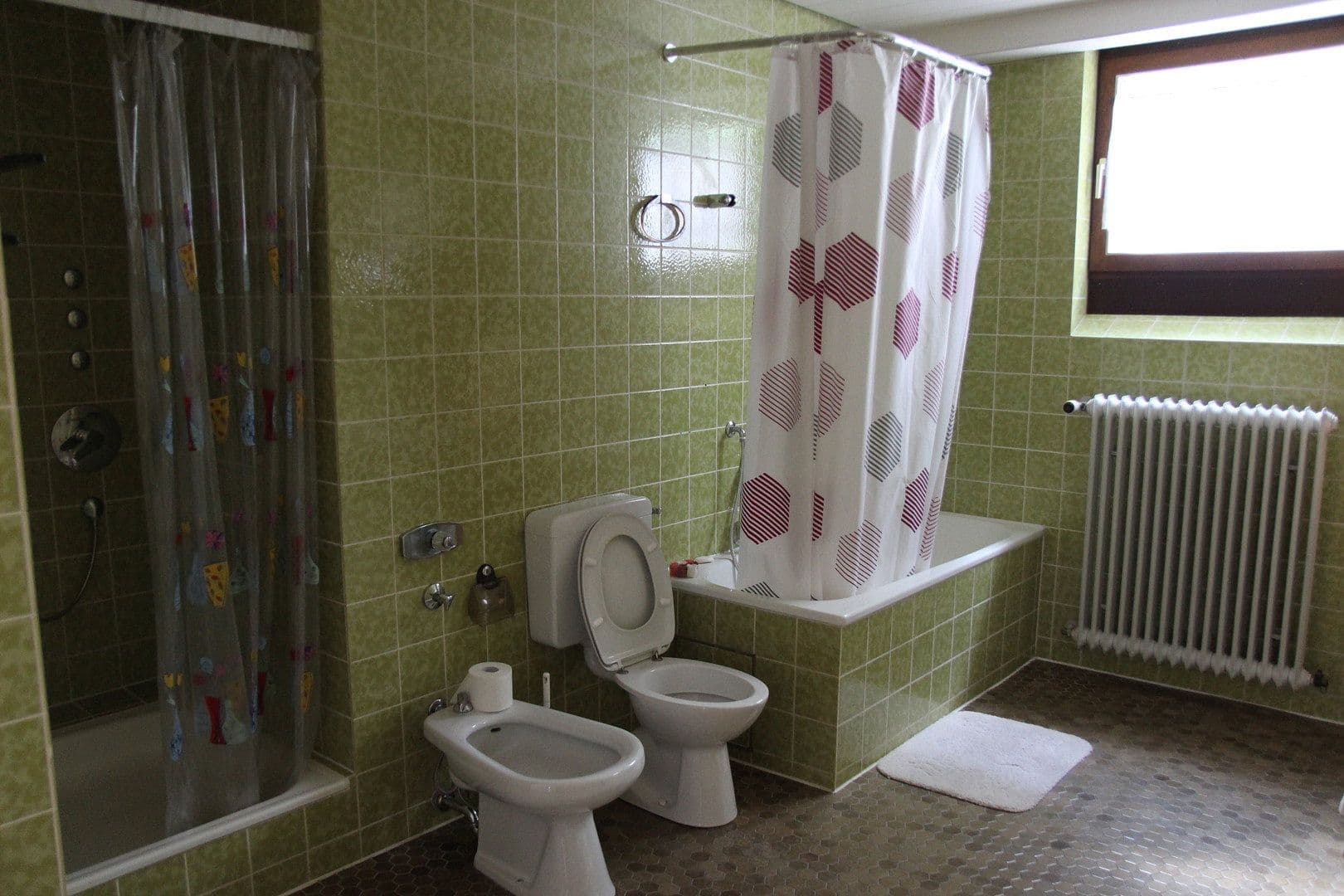 Prenájom bytu 2-izbový 74 m², Liebenzellerstr. 8, Karlsruhe, Bádensko-Wurttembersko Prenájom bytu 2-izbový 74 m², Liebenzellerstr. 8, Karlsruhe, Bádensko-Wurttembersko