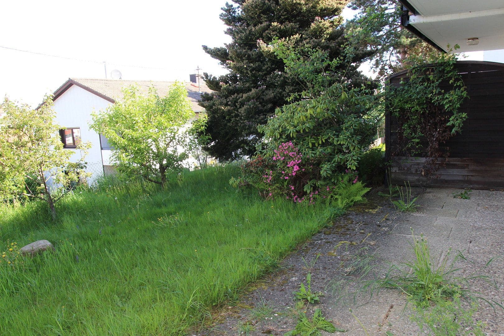 Prenájom bytu 2-izbový 74 m², Liebenzellerstr. 8, Karlsruhe, Bádensko-Wurttembersko Prenájom bytu 2-izbový 74 m², Liebenzellerstr. 8, Karlsruhe, Bádensko-Wurttembersko