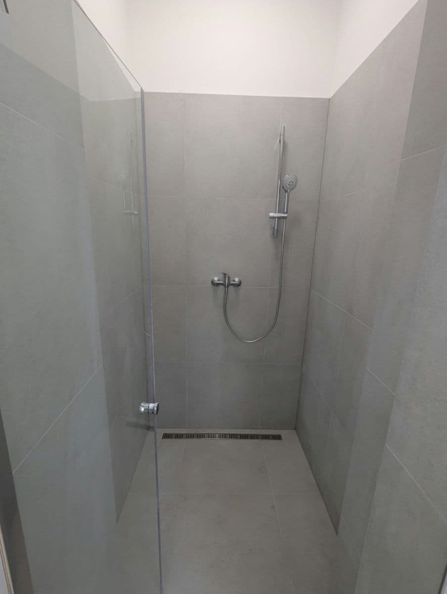 Prenájom bytu Garsoniéra 27 m², Heydukova, Bratislava - mestská časť Staré Mesto, Bratislavský kraj Prenájom bytu Garsoniéra 27 m², Heydukova, Bratislava - mestská časť Staré Mesto, Bratislavský kraj