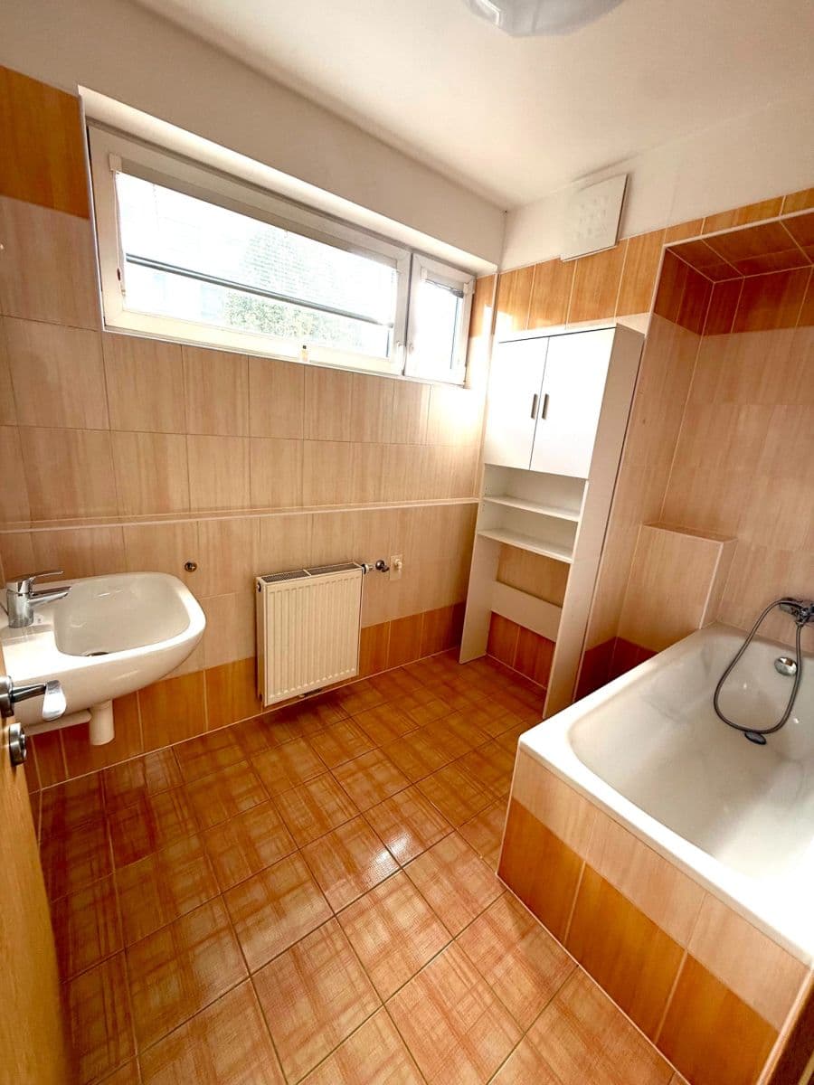 Prenájom bytu 2-izbový 52 m², Václava Trojana, Praha, Praha Prenájom bytu 2-izbový 52 m², Václava Trojana, Praha, Praha