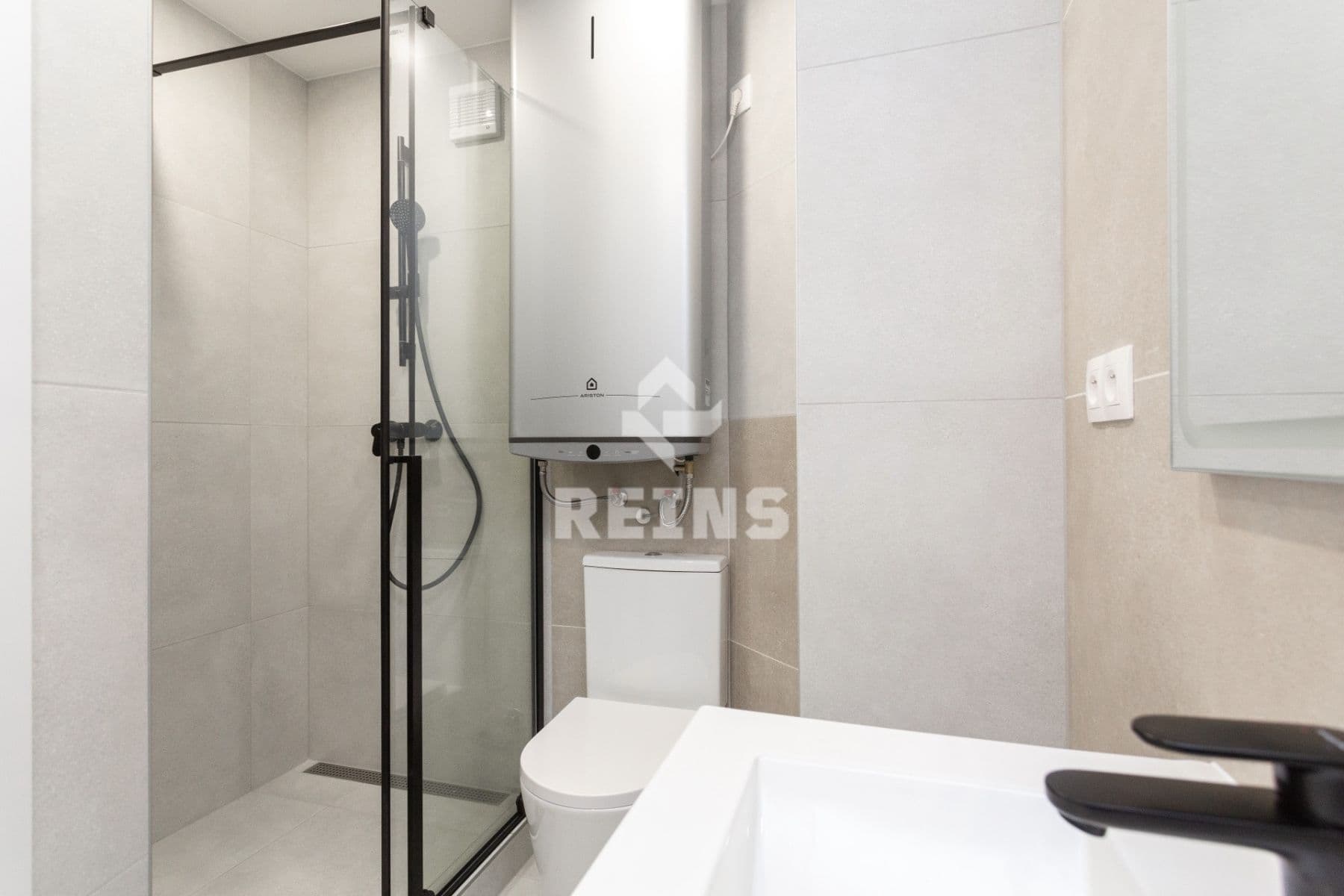 Predaj bytu 3-izbový 58 m², Holečkova, Praha, Praha Predaj bytu 3-izbový 58 m², Holečkova, Praha, Praha