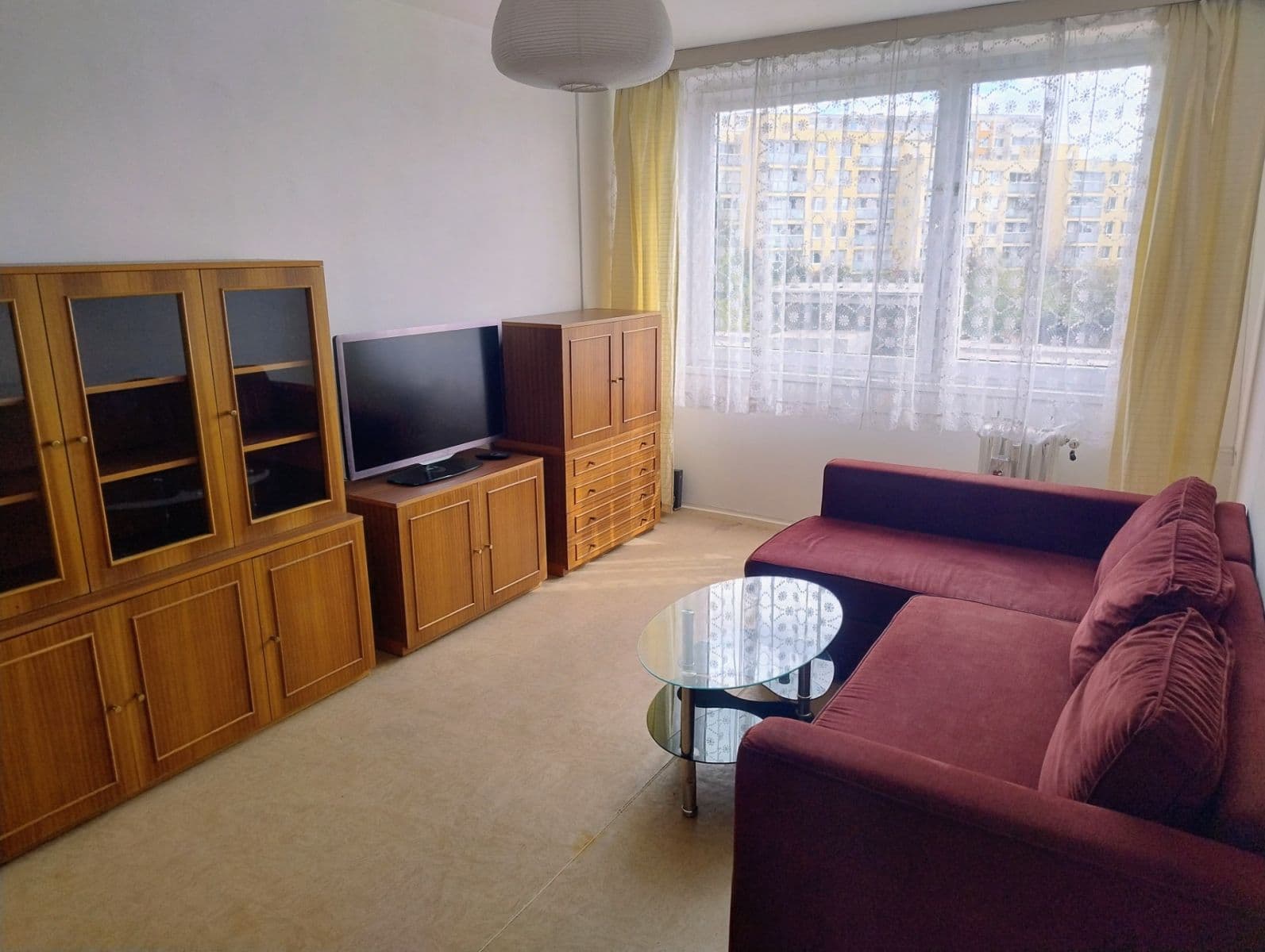 Prenájom bytu 2-izbový 43 m², Husníkova, Praha, Praha Prenájom bytu 2-izbový 43 m², Husníkova, Praha, Praha