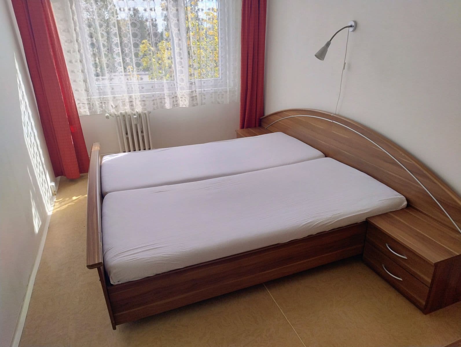 Prenájom bytu 2-izbový 43 m², Husníkova, Praha, Praha Prenájom bytu 2-izbový 43 m², Husníkova, Praha, Praha