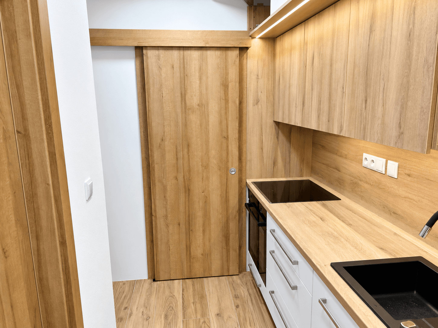 Prenájom bytu 2-izbový 44 m², Zarámí, Zlín, Zlínský kraj Prenájom bytu 2-izbový 44 m², Zarámí, Zlín, Zlínský kraj