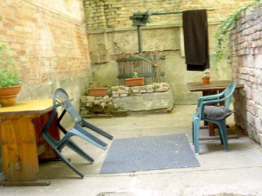 Prenájom bytu 1-izbový 16 m², Jedlíkova, Bratislava - mestská časť Staré Mesto, Bratislavský kraj Prenájom bytu 1-izbový 16 m², Jedlíkova, Bratislava - mestská časť Staré Mesto, Bratislavský kraj