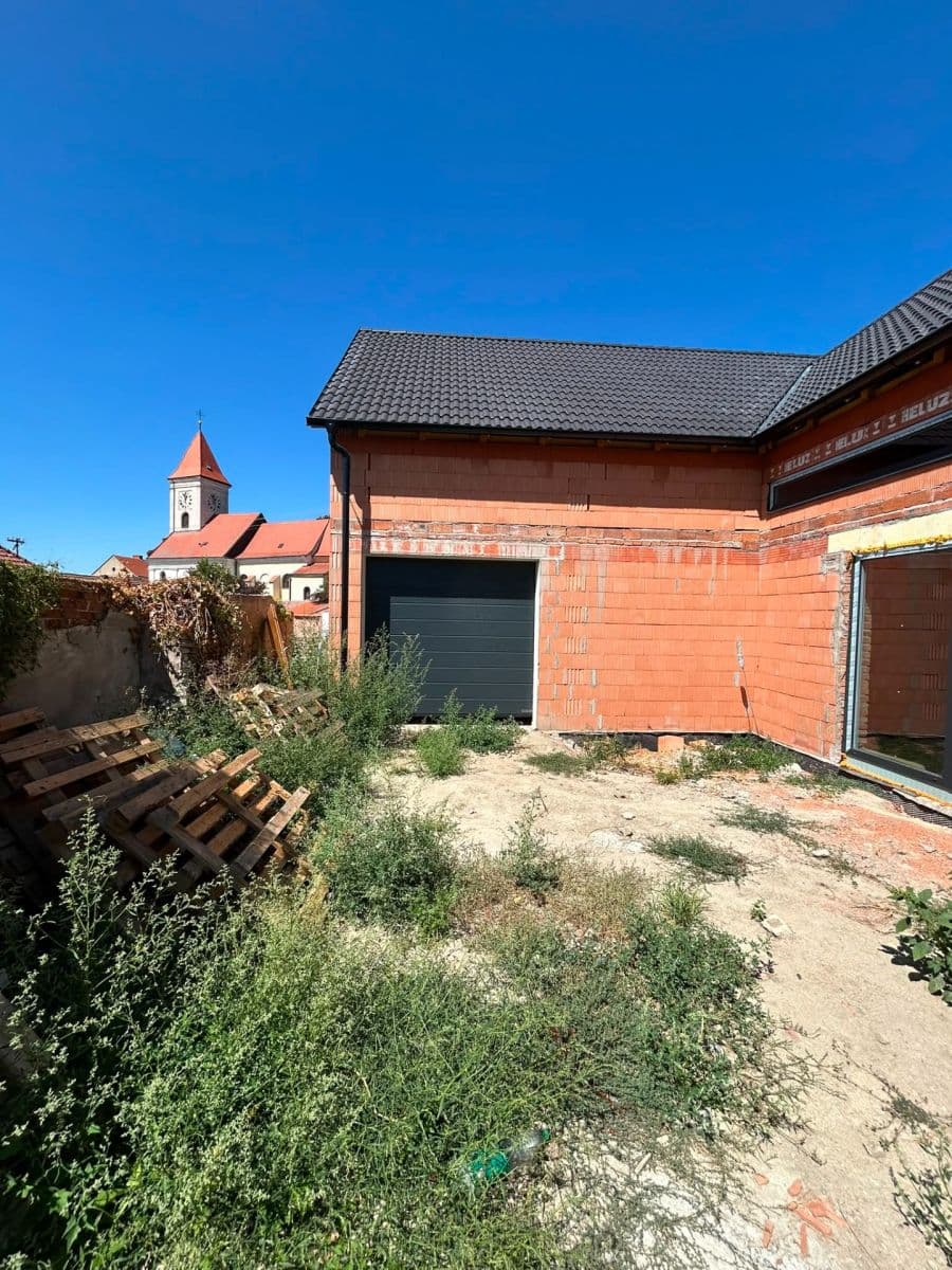 Predaj domu 203 m², pozemok 397 m², Rudé armády, Dolní Dunajovice, Jihomoravský kraj Predaj domu 203 m², pozemok 397 m², Rudé armády, Dolní Dunajovice, Jihomoravský kraj