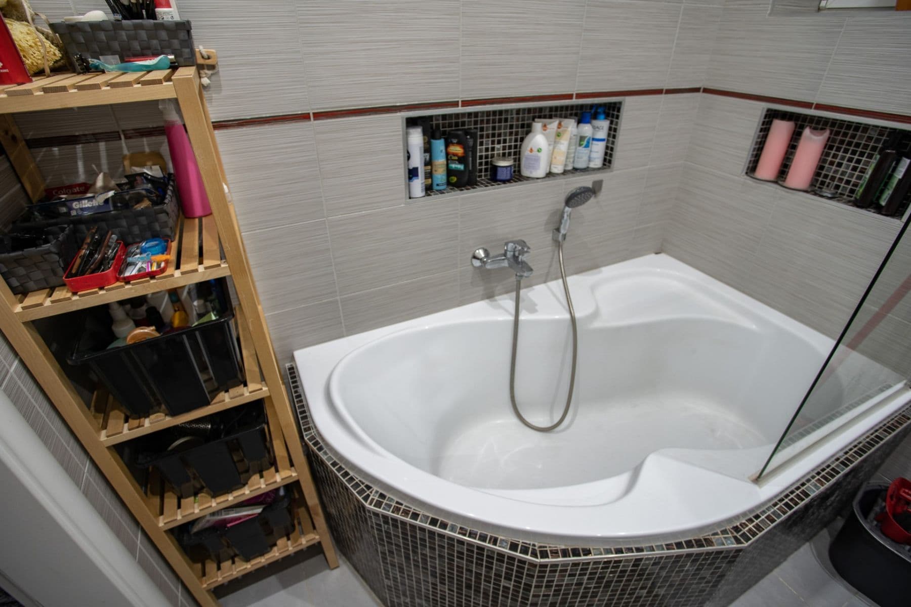 Prenájom bytu 2-izbový 42 m², Heydukova, Praha, Praha Prenájom bytu 2-izbový 42 m², Heydukova, Praha, Praha