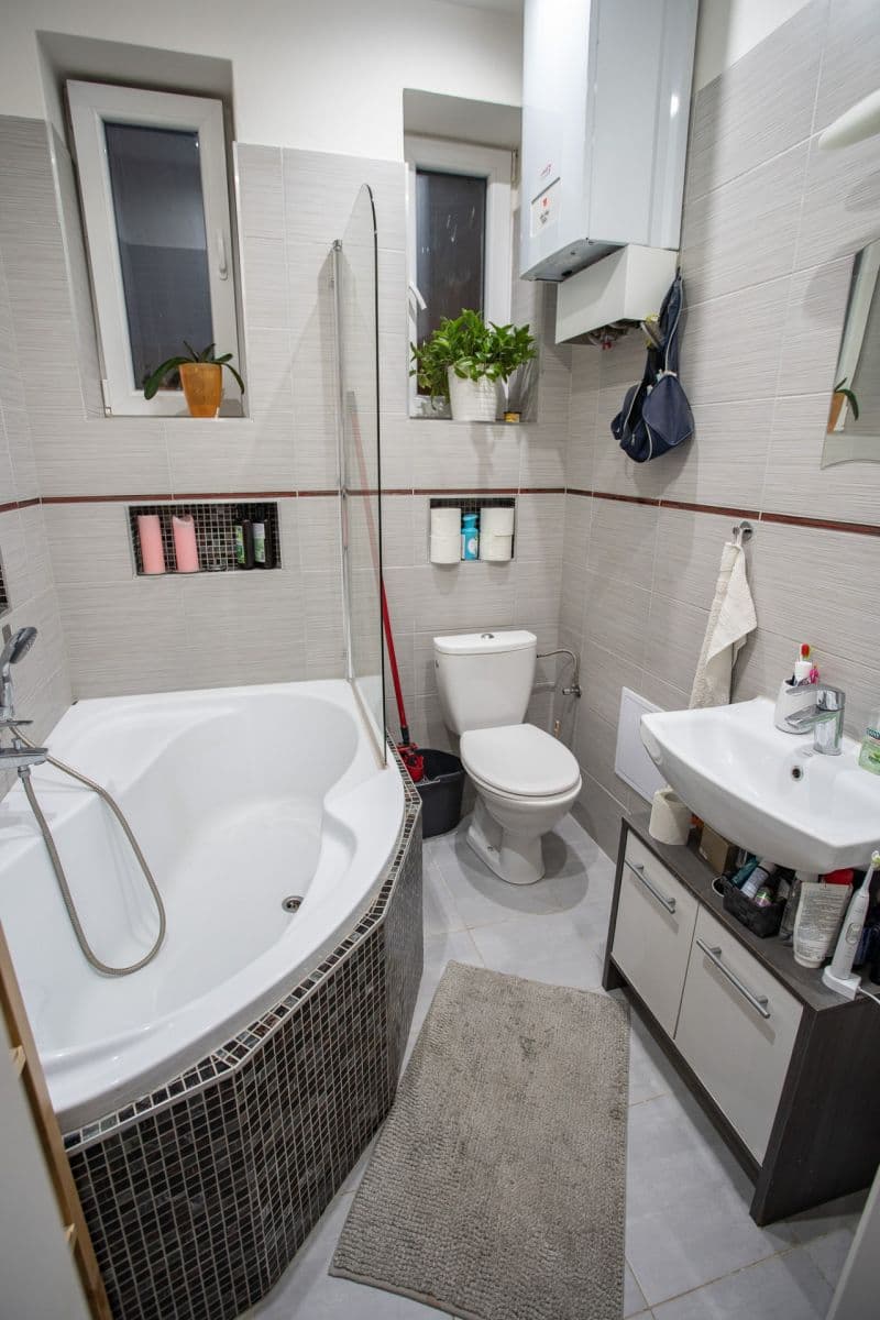 Prenájom bytu 2-izbový 42 m², Heydukova, Praha, Praha Prenájom bytu 2-izbový 42 m², Heydukova, Praha, Praha