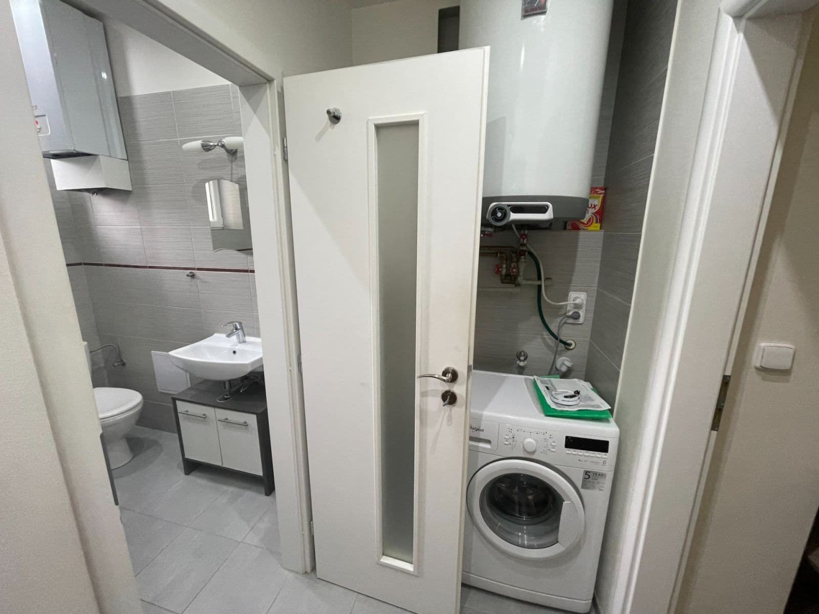 Prenájom bytu 2-izbový 42 m², Heydukova, Praha, Praha Prenájom bytu 2-izbový 42 m², Heydukova, Praha, Praha