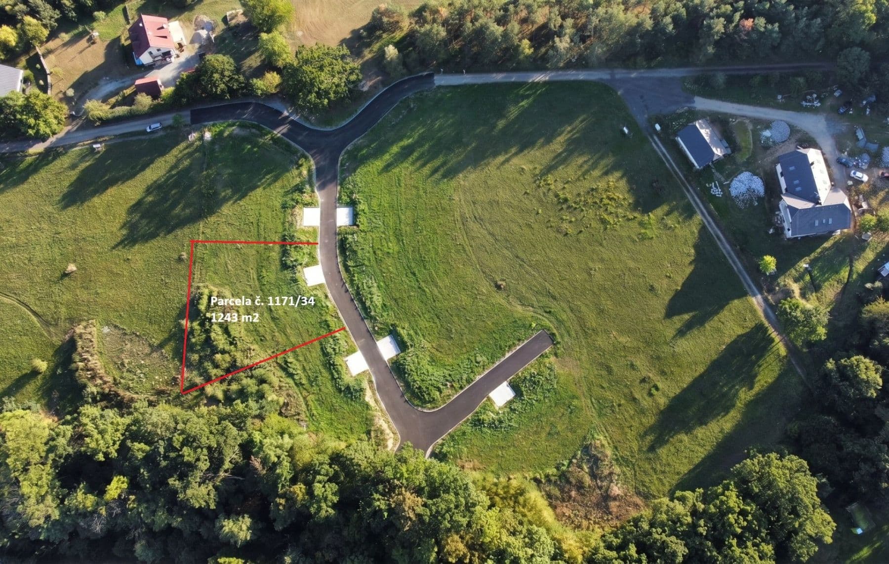 Predaj pozemku 1.243 m², Buš, Středočeský kraj Predaj pozemku 1.243 m², Buš, Středočeský kraj