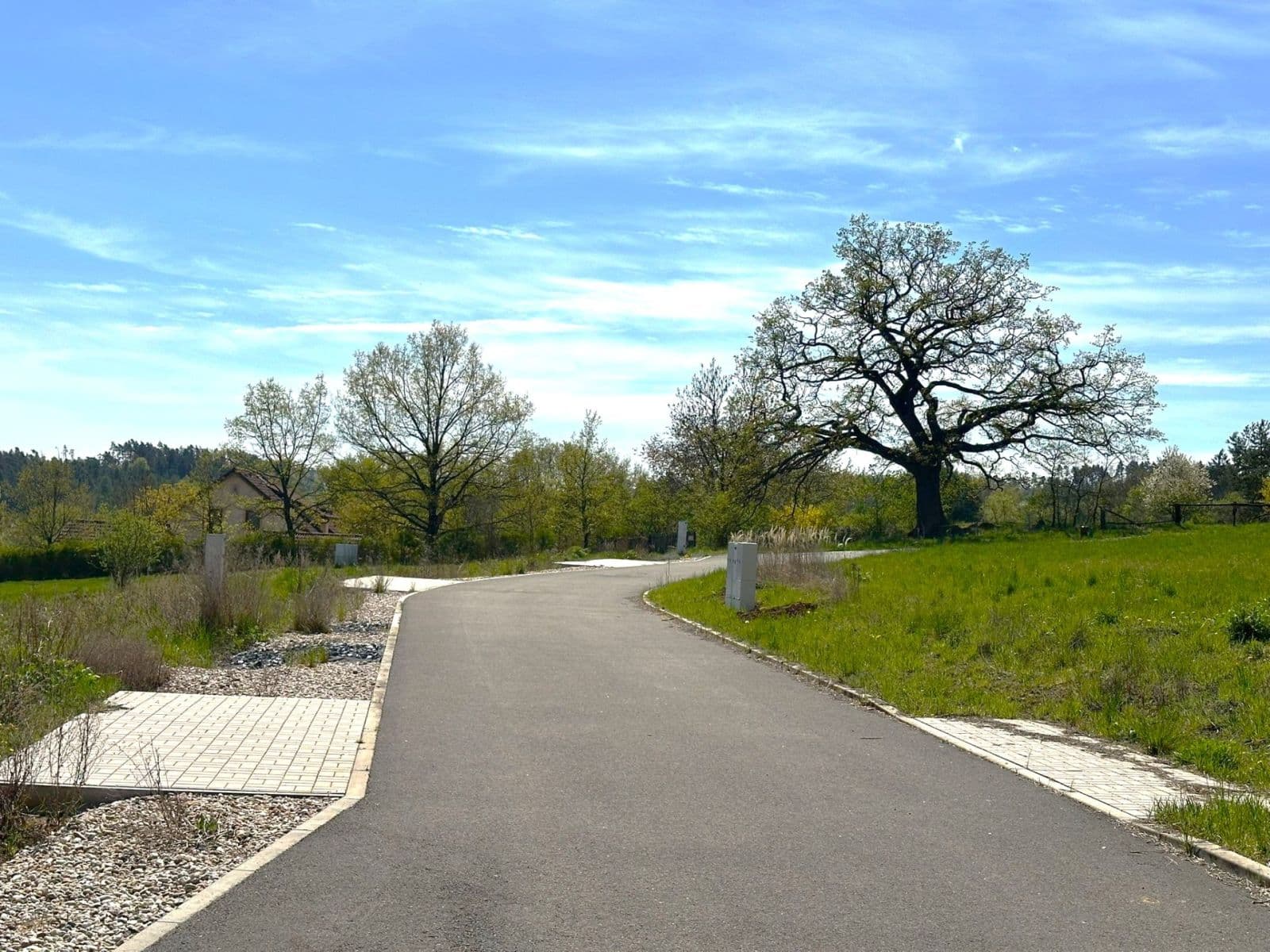 Predaj pozemku 1.243 m², Buš, Středočeský kraj Predaj pozemku 1.243 m², Buš, Středočeský kraj