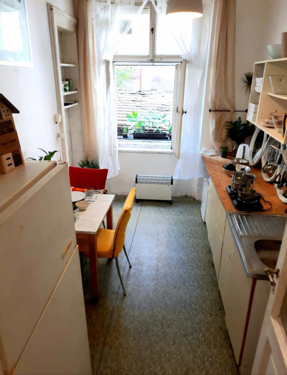 Prenájom bytu 3-izbový 65 m², Krásova, Praha, Praha Prenájom bytu 3-izbový 65 m², Krásova, Praha, Praha