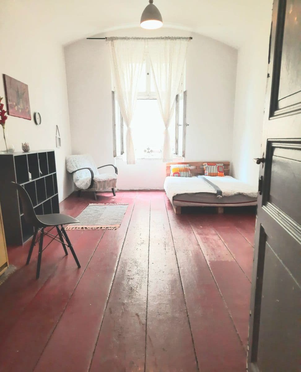 Prenájom bytu 3-izbový 65 m², Krásova, Praha, Praha Prenájom bytu 3-izbový 65 m², Krásova, Praha, Praha