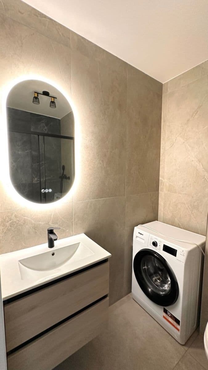 Predaj bytu 2-izbový 40 m², Na růžovém poli, Kladno, Středočeský kraj Predaj bytu 2-izbový 40 m², Na růžovém poli, Kladno, Středočeský kraj