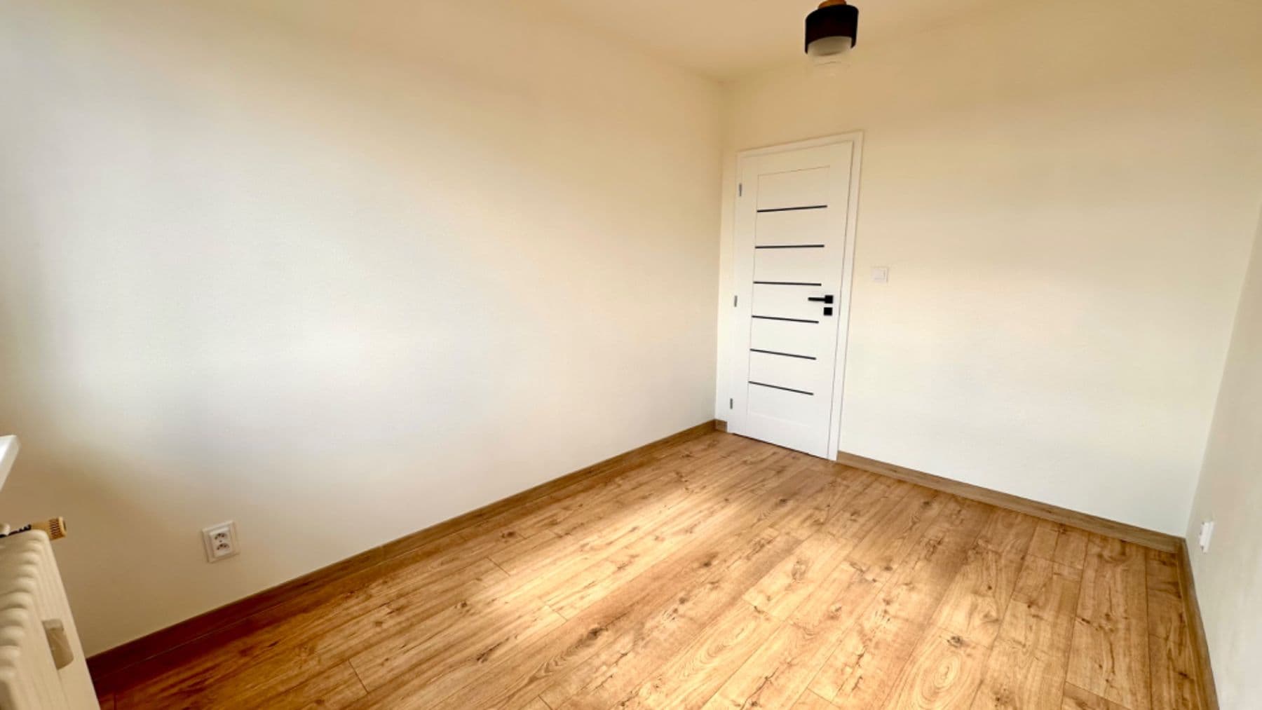 Predaj bytu 2-izbový 40 m², Na růžovém poli, Kladno, Středočeský kraj Predaj bytu 2-izbový 40 m², Na růžovém poli, Kladno, Středočeský kraj