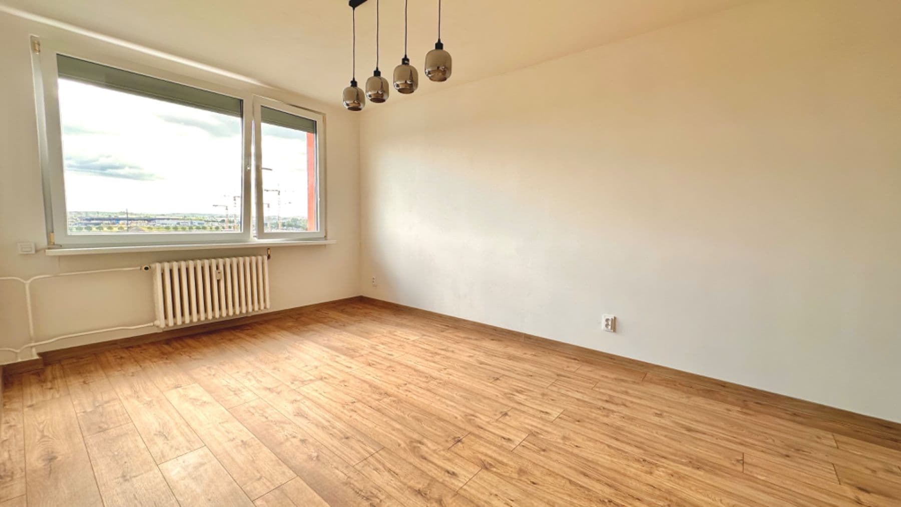 Predaj bytu 2-izbový 40 m², Na růžovém poli, Kladno, Středočeský kraj Predaj bytu 2-izbový 40 m², Na růžovém poli, Kladno, Středočeský kraj