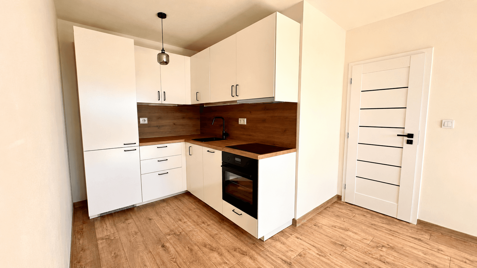 Predaj bytu 2-izbový 40 m², Na růžovém poli, Kladno, Středočeský kraj Predaj bytu 2-izbový 40 m², Na růžovém poli, Kladno, Středočeský kraj