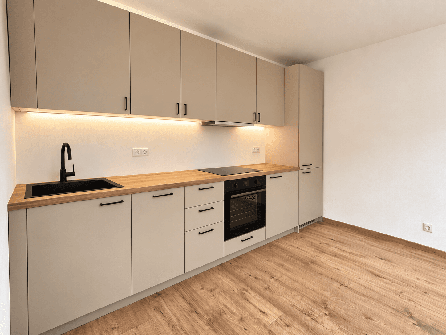 Predaj bytu 2-izbový 36 m², Popelnicová, Plzeň, Plzeňský kraj Predaj bytu 2-izbový 36 m², Popelnicová, Plzeň, Plzeňský kraj