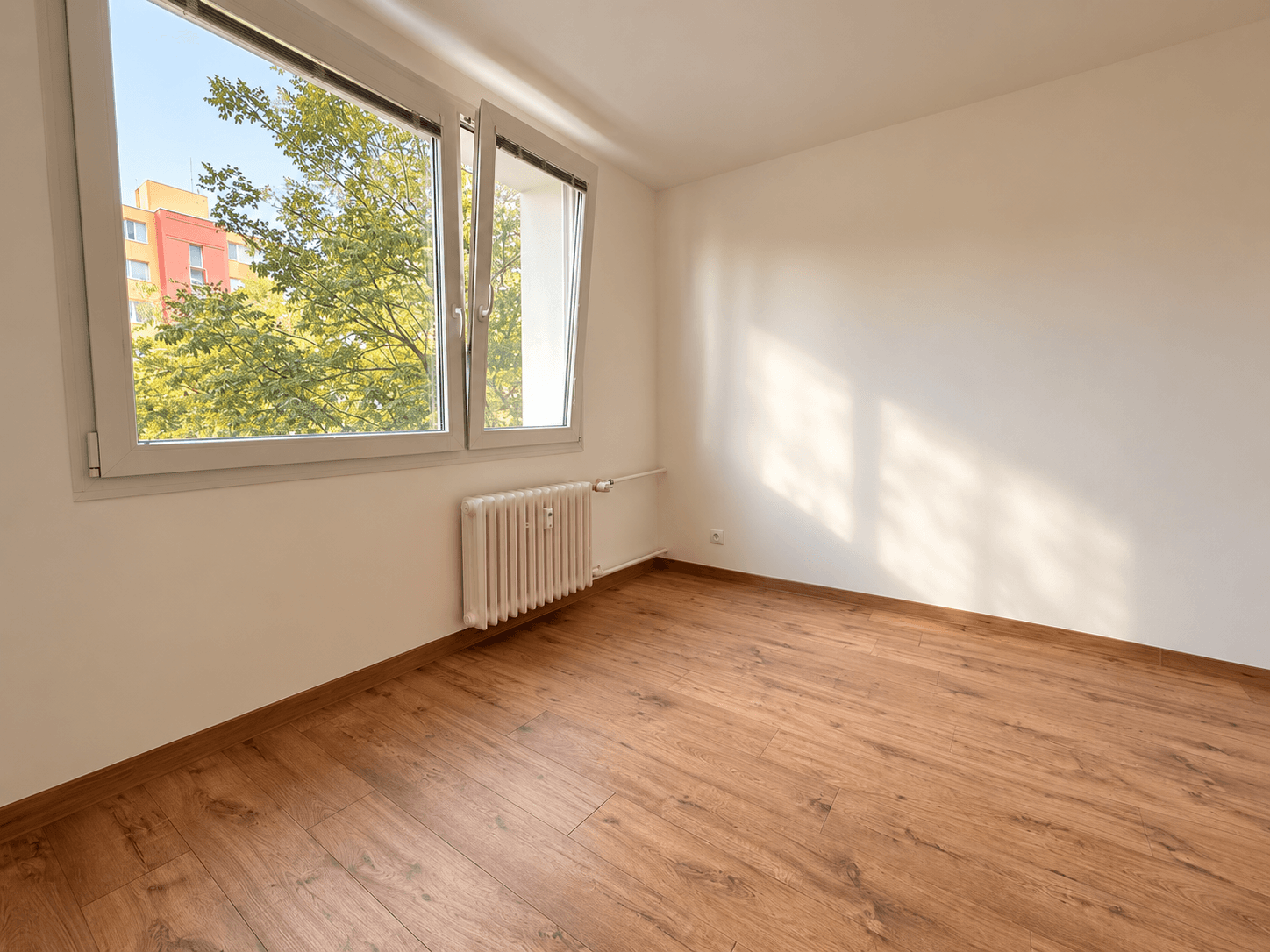 Predaj bytu 2-izbový 36 m², Popelnicová, Plzeň, Plzeňský kraj Predaj bytu 2-izbový 36 m², Popelnicová, Plzeň, Plzeňský kraj