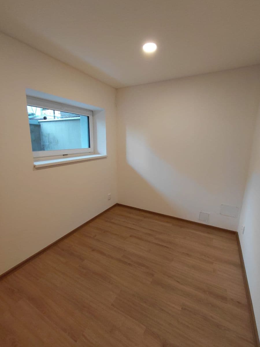 Prenájom bytu 2-izbový 61 m², Bohuslava Martinů, Brno, Jihomoravský kraj Prenájom bytu 2-izbový 61 m², Bohuslava Martinů, Brno, Jihomoravský kraj