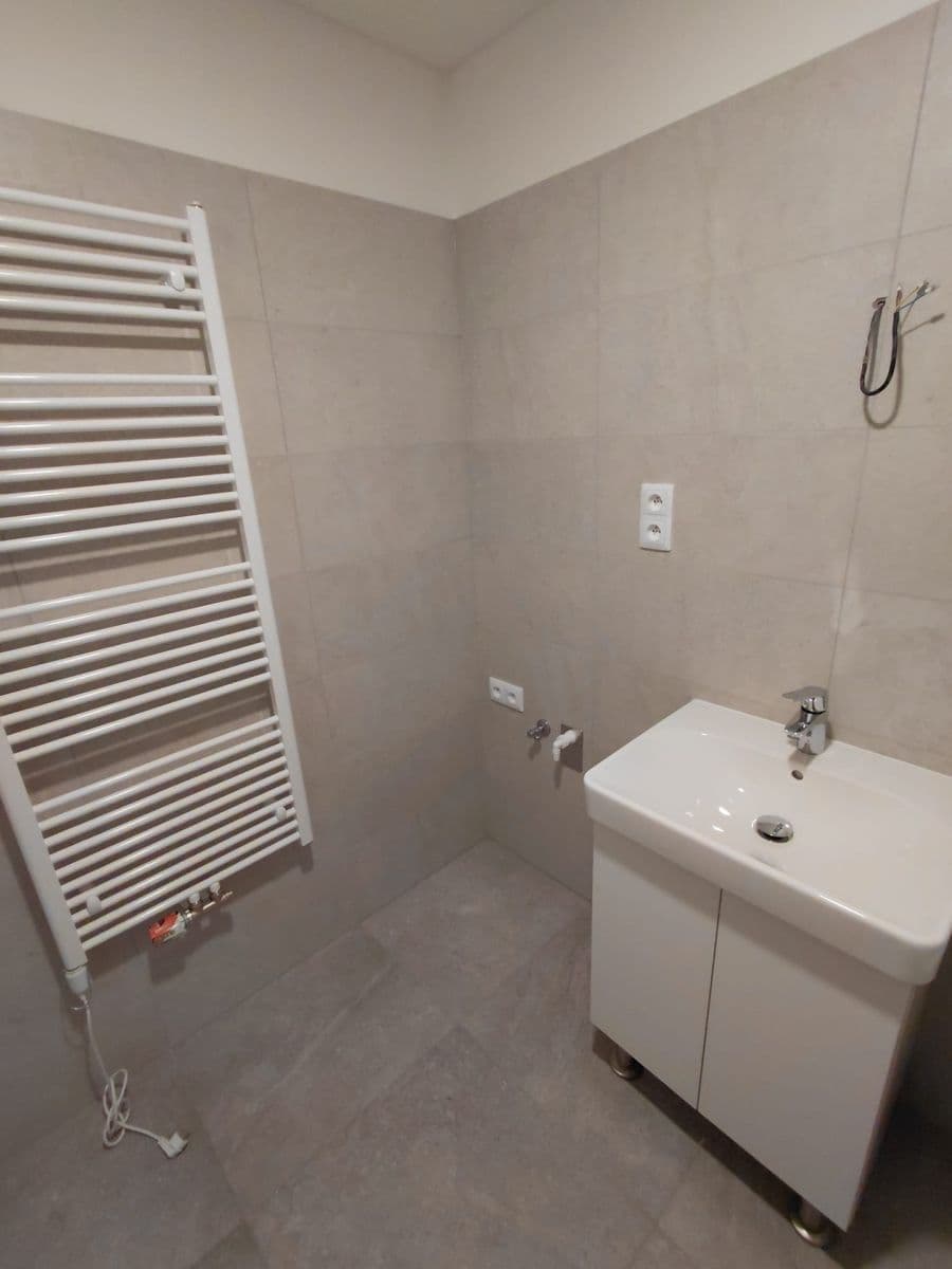 Prenájom bytu 2-izbový 61 m², Bohuslava Martinů, Brno, Jihomoravský kraj Prenájom bytu 2-izbový 61 m², Bohuslava Martinů, Brno, Jihomoravský kraj