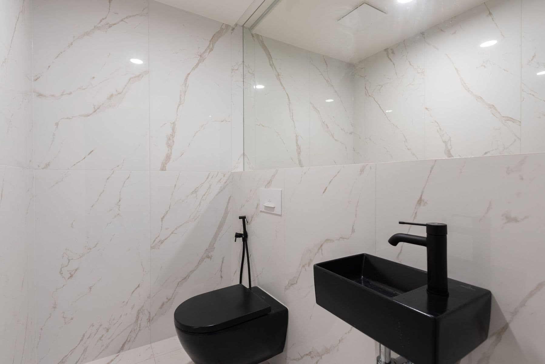 Predaj bytu 4-izbový 119 m², Polská, Praha, Praha Predaj bytu 4-izbový 119 m², Polská, Praha, Praha