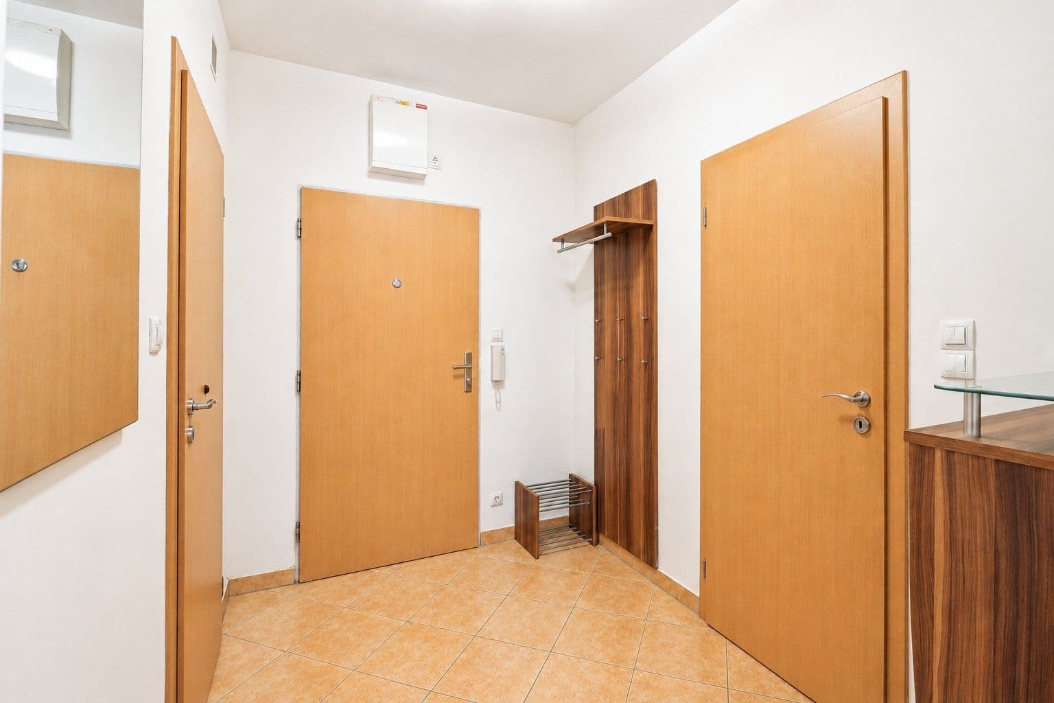 Prenájom bytu 2-izbový 52 m², Pod Harfou, Praha, Praha Prenájom bytu 2-izbový 52 m², Pod Harfou, Praha, Praha