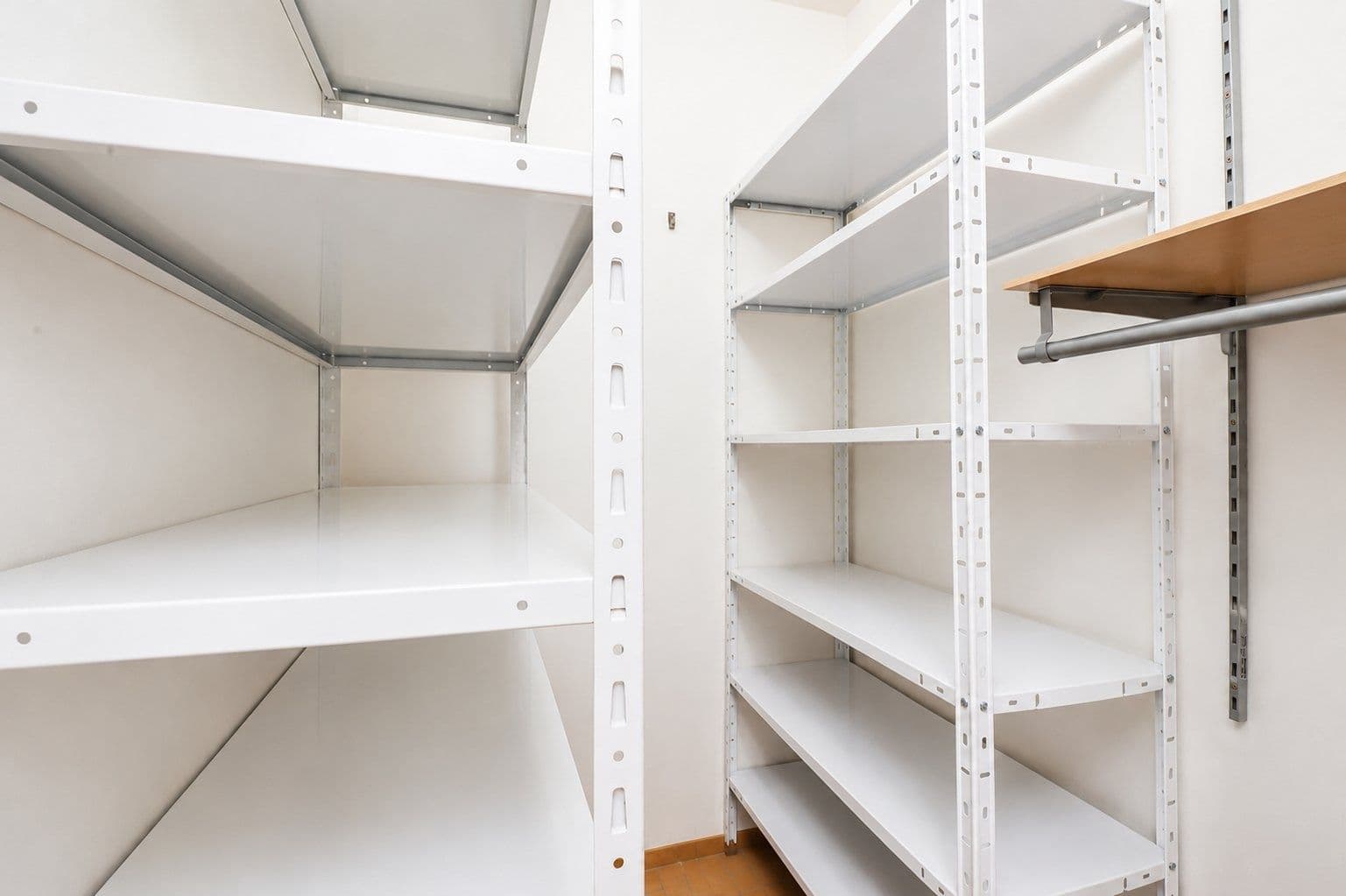 Prenájom bytu 2-izbový 52 m², Pod Harfou, Praha, Praha Prenájom bytu 2-izbový 52 m², Pod Harfou, Praha, Praha