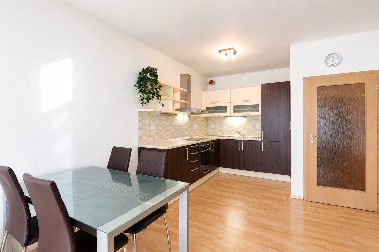 Prenájom bytu 2-izbový 52 m², Pod Harfou, Praha, Praha Prenájom bytu 2-izbový 52 m², Pod Harfou, Praha, Praha