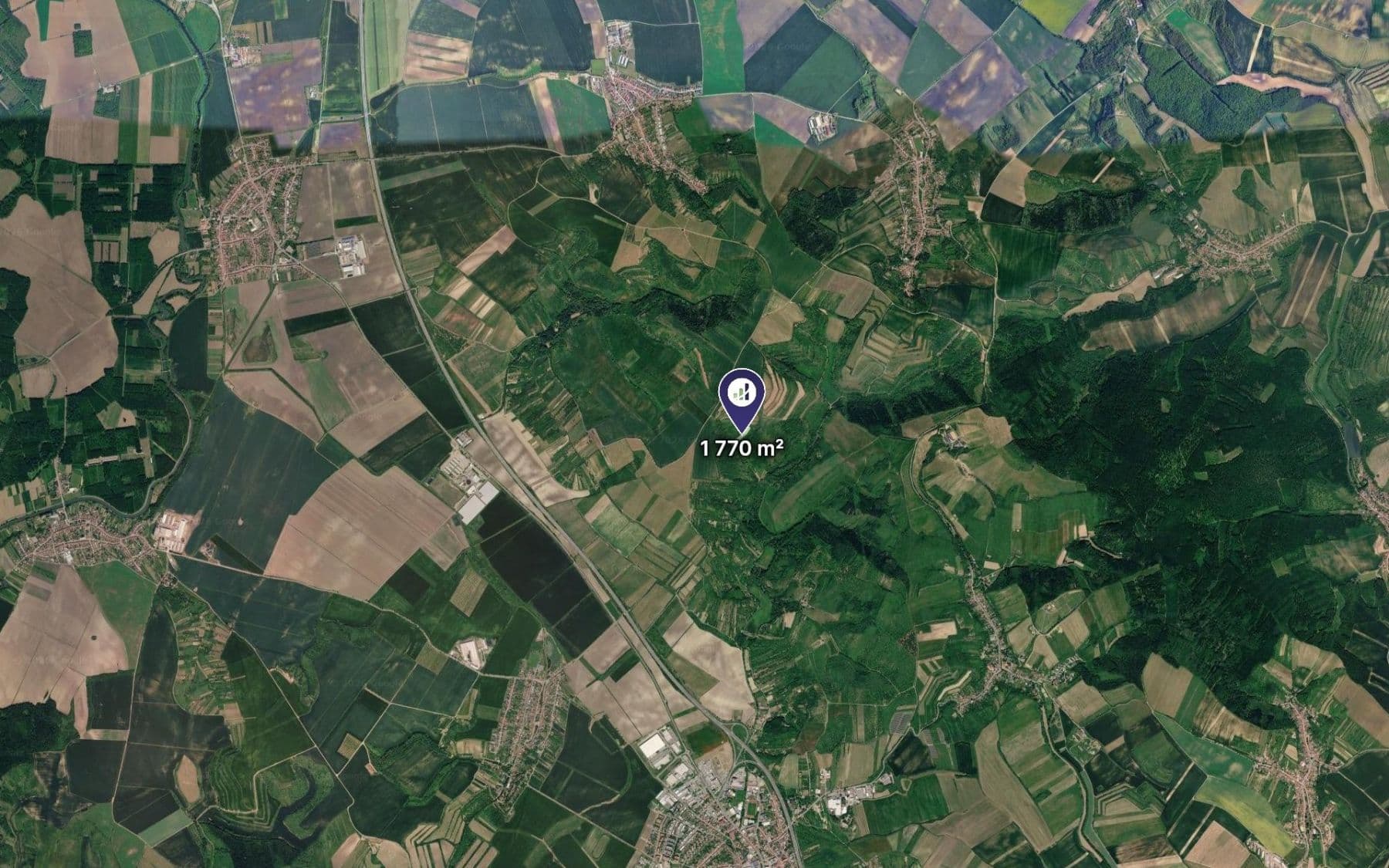 Predaj pozemku 1.770 m², Hustopeče, Jihomoravský kraj Predaj pozemku 1.770 m², Hustopeče, Jihomoravský kraj
