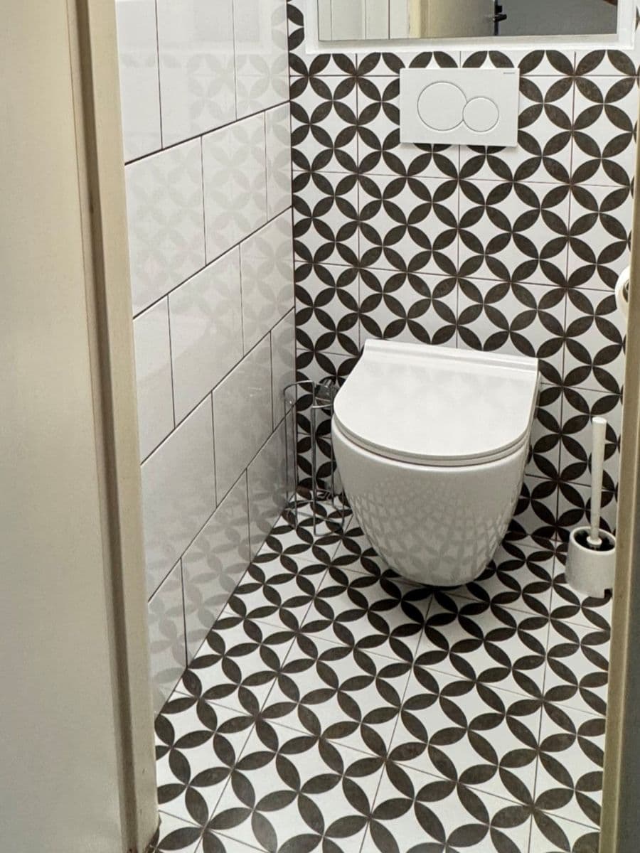 Prenájom bytu 2-izbový 43 m², Evropská, Praha, Praha Prenájom bytu 2-izbový 43 m², Evropská, Praha, Praha