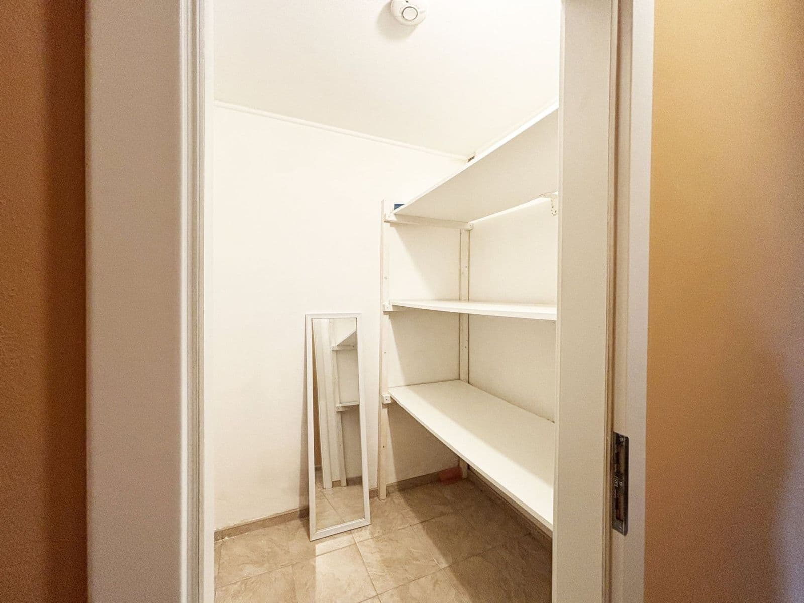 Prenájom bytu 3-izbový 80 m², Semice, Středočeský kraj Prenájom bytu 3-izbový 80 m², Semice, Středočeský kraj