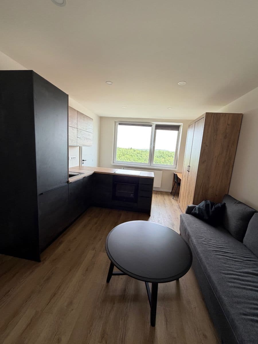 Predaj bytu 2-izbový 31 m², Matúškova, Praha, Praha Predaj bytu 2-izbový 31 m², Matúškova, Praha, Praha