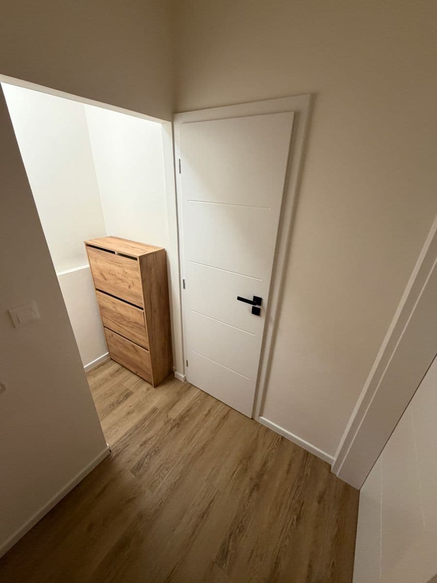 Predaj bytu 2-izbový 31 m², Matúškova, Praha, Praha Predaj bytu 2-izbový 31 m², Matúškova, Praha, Praha
