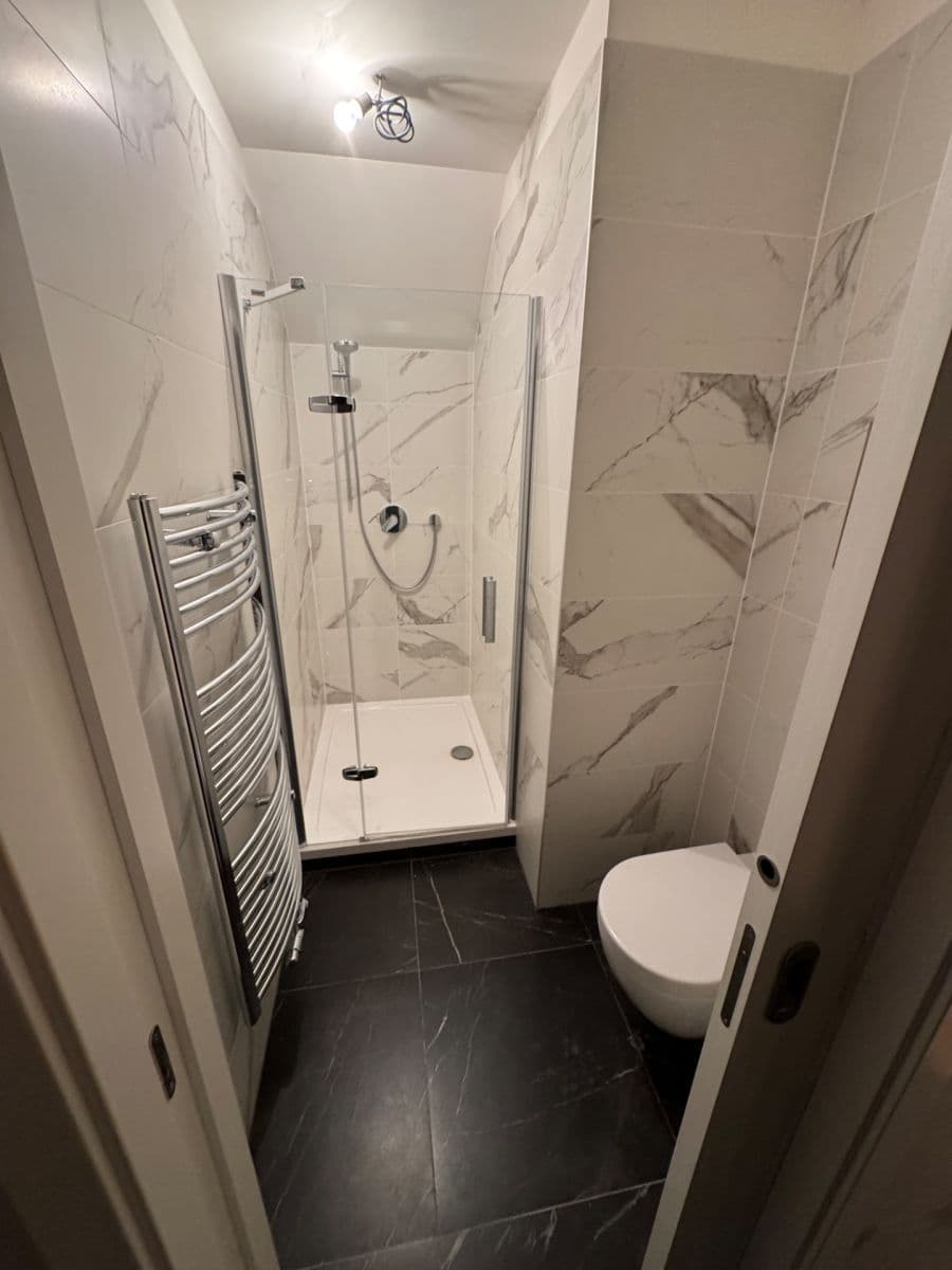 Prenájom bytu 2-izbový 85 m², Tyršova, Praha, Praha Prenájom bytu 2-izbový 85 m², Tyršova, Praha, Praha